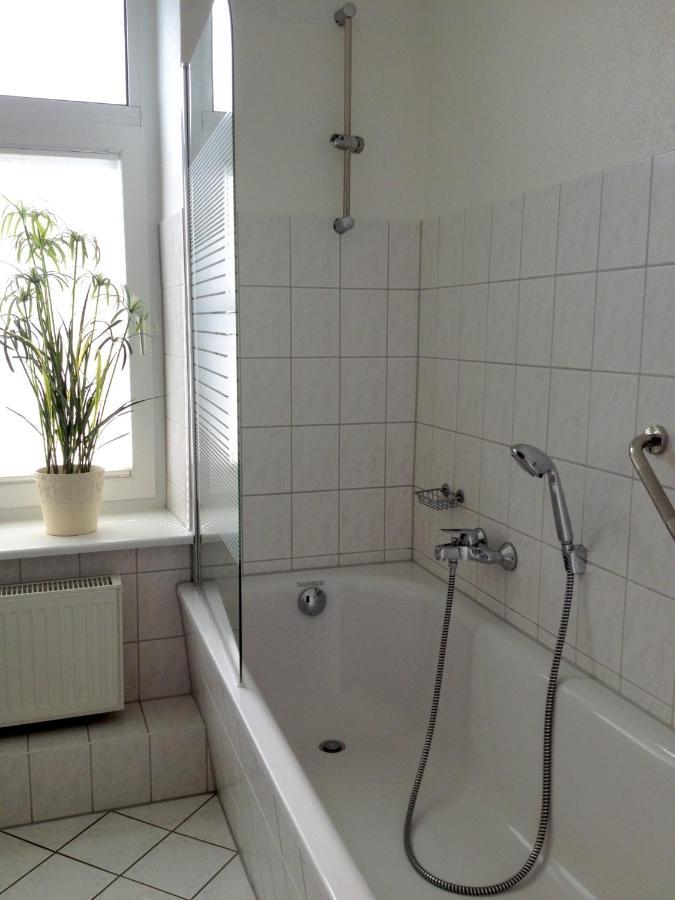 Ferienwohnung Am Schlossparkcenter Шверин Экстерьер фото
